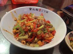 -富正毅三下锅·湘西韵味(天门山索道店)