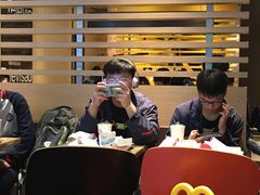 大堂-麦当劳(杭州西湖银泰百货店)