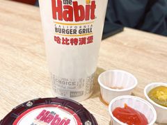 -The Habit Burger Grill 哈比特汉堡(爱琴海店)