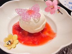 草莓雪绵豆沙-奉天小馆·非遗东北菜(沈阳万象城店)