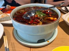 -渝信川菜 · 川味家常菜(财富购物中心店)