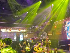 -喜鹊音乐酒馆(西街店)