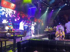 -喜鹊音乐酒馆(西街店)
