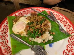 -席娜卡琳火车铁道夜市