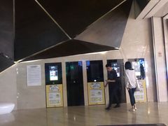-英皇UA电影城(虹桥天地店)