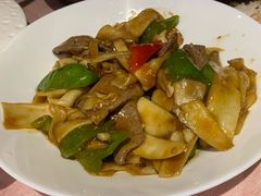 猪肝炒杏鲍菇-吉事利茶餐厅