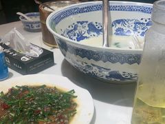 -南京金牛湖巨碗鱼头