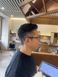 -MARTIN'S BARBER SHOP男士理发馆
