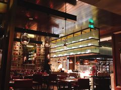 -恰餐厅及酒吧 CHAR Bar & Grill (北京丽都皇冠假日店)