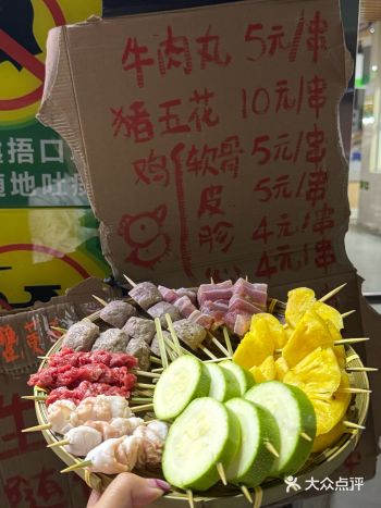 在厦门！！3r一串的菜市场穷鬼烧鸟真的爱了