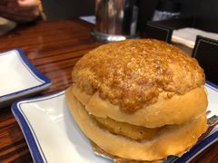 爆浆芝士鸡排菠萝包-鲍馬爷·鲍粥(洛浦店)