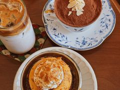-Café Monson