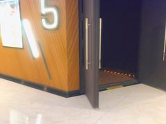 -大光明丽星VIP影城(昌里路杜比全景声店)