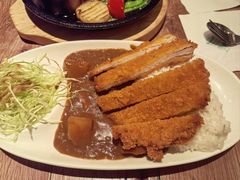 日式猪排咖喱饭-玛格萝妮比萨屋(陆家浜路店)