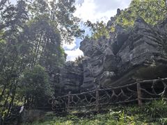 -梭布垭石林景区