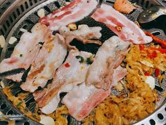 -马路牙子烧烤音乐酒馆(望京店)