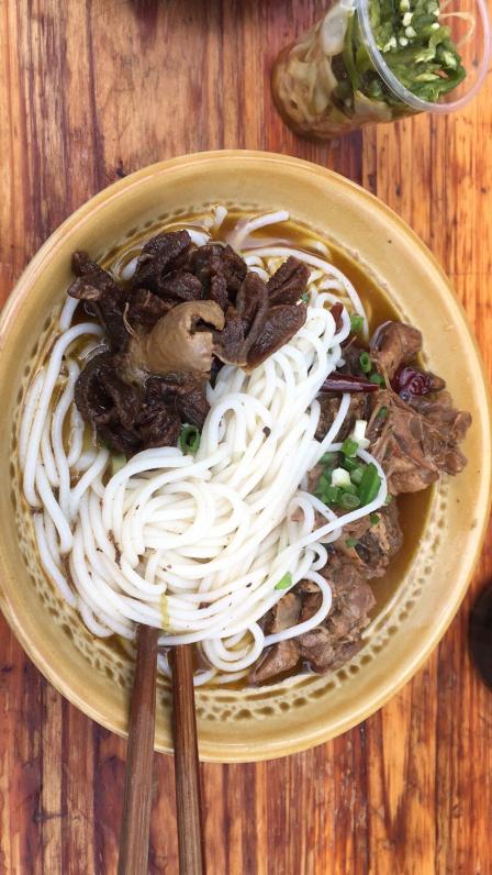 芷江特色鸭肉粉(清泉路店)-"端午节想去周边走走,正好闺蜜回去黎平家