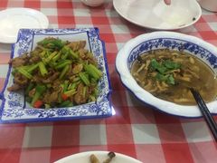 -鲁班小馆(政四街店)