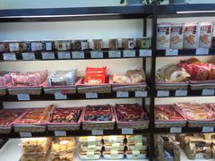 -红宝石·鲜奶小方·海派西点房(丰庄店)