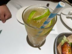 -芳草地西式融合餐厅(回龙窝店)
