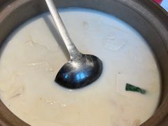 黄豆排骨汤-梅飞酒家(名辉豪庭店)