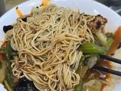 -陇上全荟兰州传统牛肉面(延吉路店)