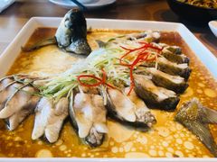 清蒸武昌鱼-莲餐厅·湖北菜·藕汤是头牌(愚园路店)