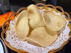 手打虾饼配虾片-金厨泰国餐厅·全泰籍厨师料理(拱北店)