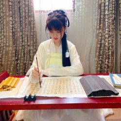 -汉仪华裳汉服馆(打浦桥店)