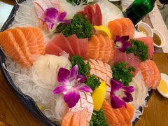 -青瓦餐厅·生鱼片·韩园烤肉(西塔店)