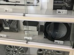 -上汽大众4S店(上海冠松店)