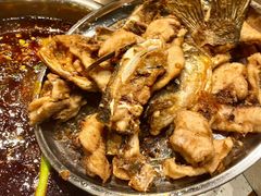 -肖肖酸萝卜鱼火锅(总店)