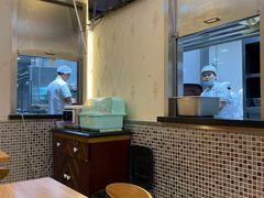 大堂-白玉兰食品甜凤店(合生汇店)
