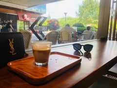 靠窗位-Peet's Coffee皮爷咖啡(上海长风大悦城店)