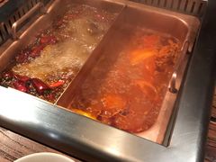 -老牌坊云南鱼豆花火锅(嵩山店)