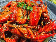 -肥肥虾庄·金牌油焖大虾(首义路店)