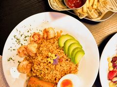 -mordew加州日记西餐&小酒馆(新天地店)