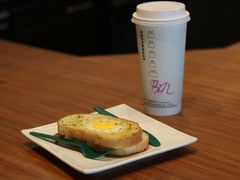 -星巴克(济南美莲广场店)