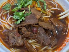 -陆味牛肉粉面馆(南湖店)