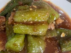 肉沫油焖尖椒-小叶大馅饺子城
