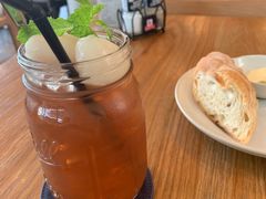 -ROAST coffee & eatery