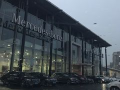 -杭州中升之星奔驰4S店(滨江店)
