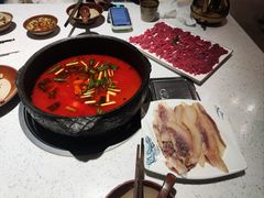 -贵府酸汤牛肉火锅·贵州老字号(飞山街店)