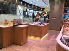 -巴黎贝甜(华堂新辰汇店)