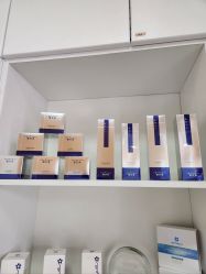 -靓芙泉专研痘痘肌