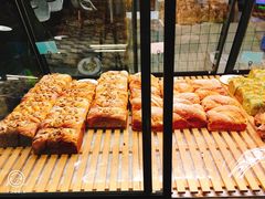 -Dough&Joe团憩(瑞虹天地月亮湾店)