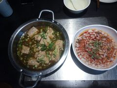 老豆腐和鱼鱼凉粉-黄三怪(无影山北路店)