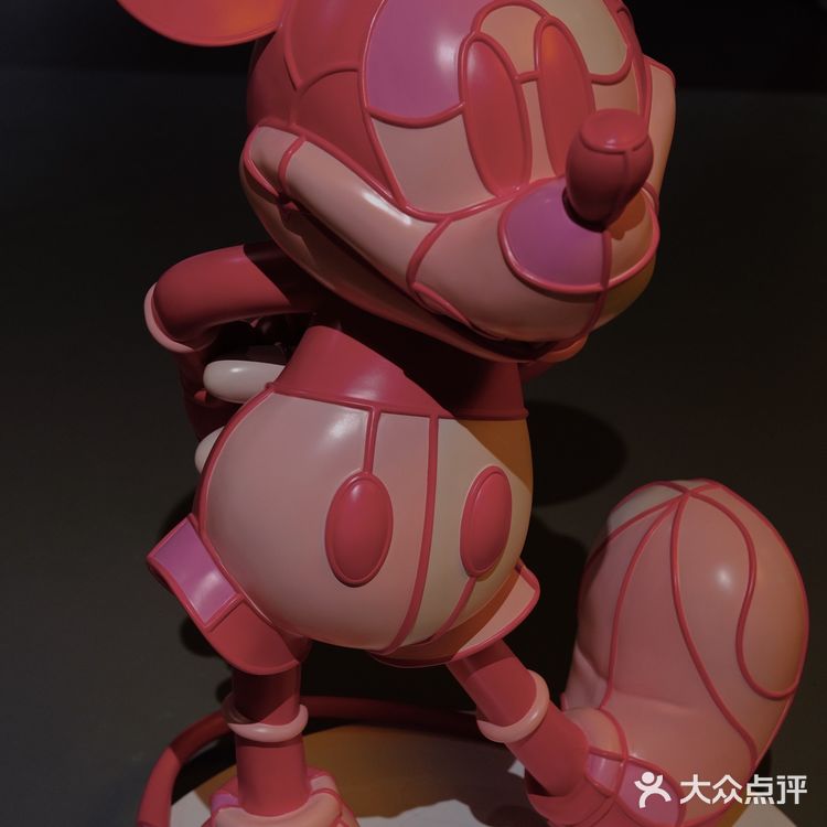 深圳展览｜潮流太空舱艺术大展·紧急迫降