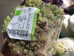 -中百仓储超市有限公司(越秀星汇维港店)