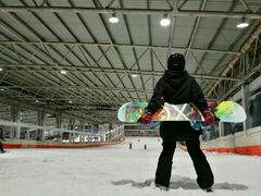-乔波室内滑雪场
